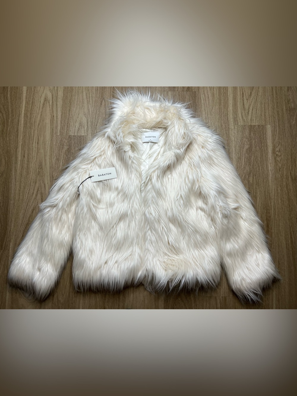 Babaton Faux Fur Pearly White Coat Sz M